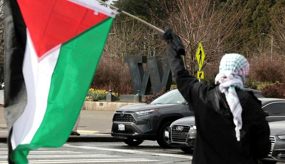 Um 30 handteknir á mótmælum til stuðnings Palestínu