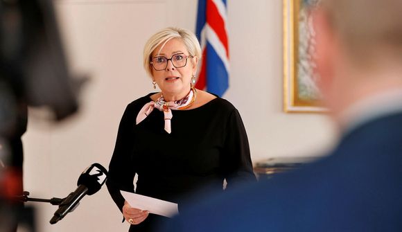 Rýfur þing og boðar til kosninga 