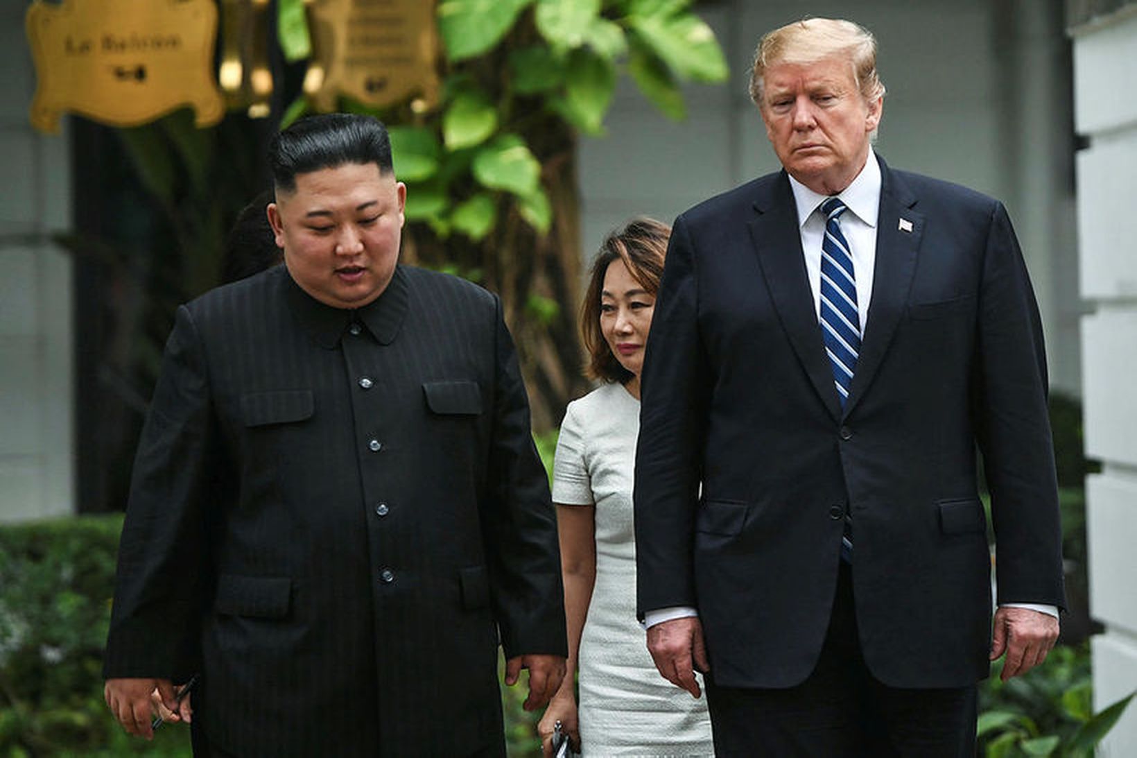 Kim Jong-un og Donald Trump í Hanoi í morgun.