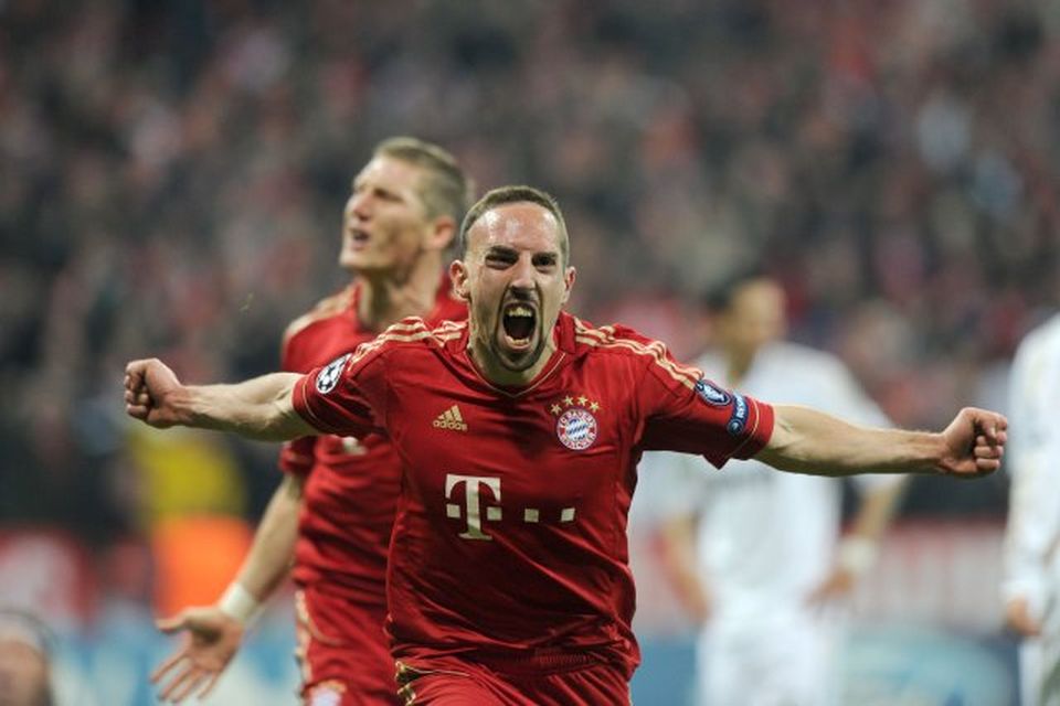 Franck Ribéry fagnar eftir að hafa komið Bayern yfir í leiknum í kvöld.