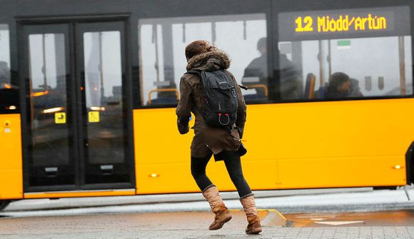 Er að gefast upp á bíllausum lífstíl vegna Strætó