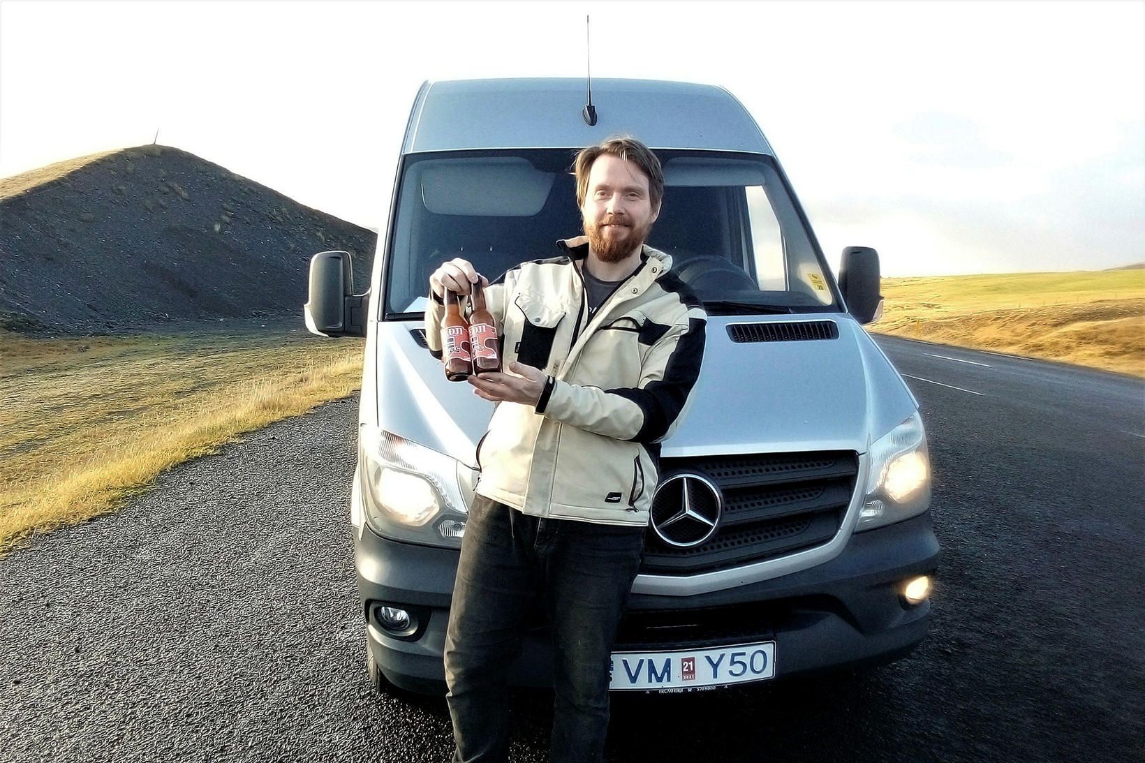 Dagbjartur Árelíusson með mjöðinn víðförla.