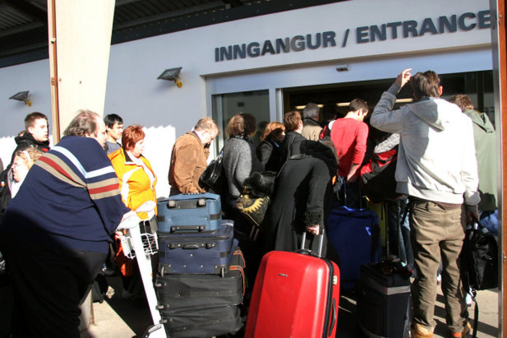 Mikið annríki hefur verið í flugstöðinni á Akureyri um helgina.