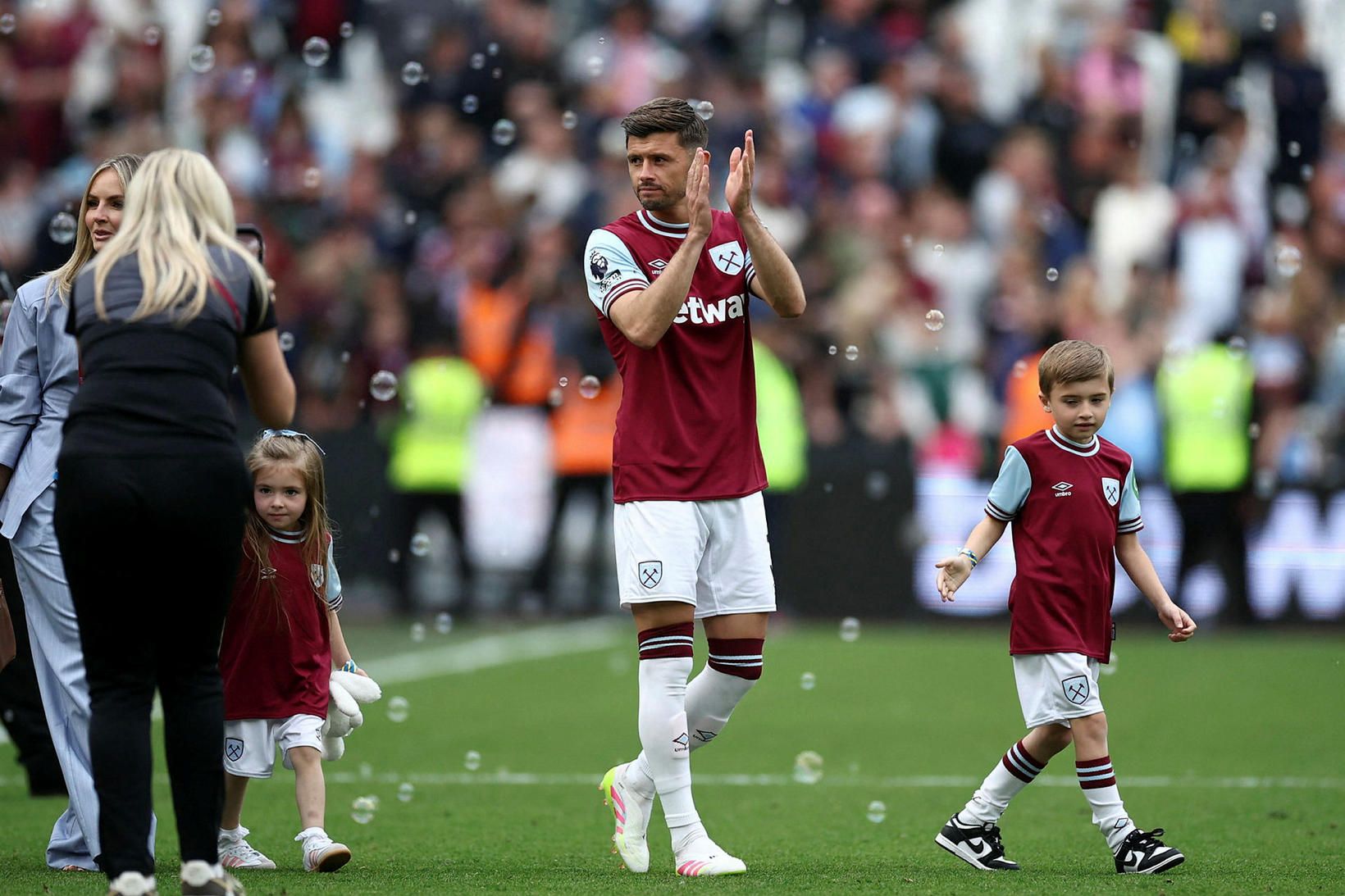 Aaron Cresswell er meðal þeirra sem er á förum frá …