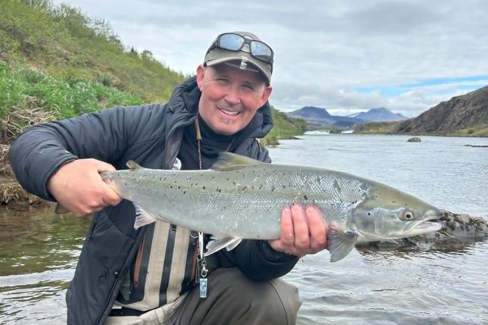 Fimmtán laxa opnunarvakt í Norðurá
