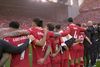 Mögnuð stund á Anfield (myndskeið)
