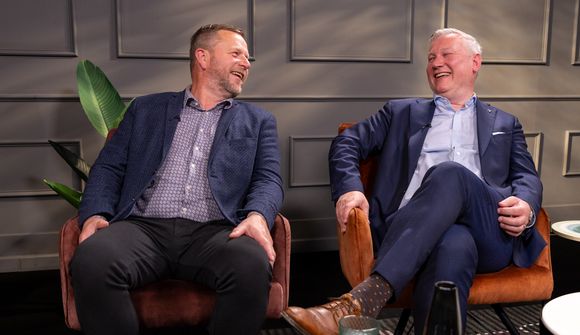 Fer í ermi eftir kökuát á þingi