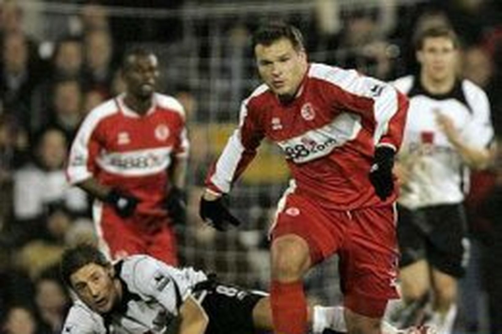 Mark Viduka leikur væntanlega með Newcastle næsta vetur.