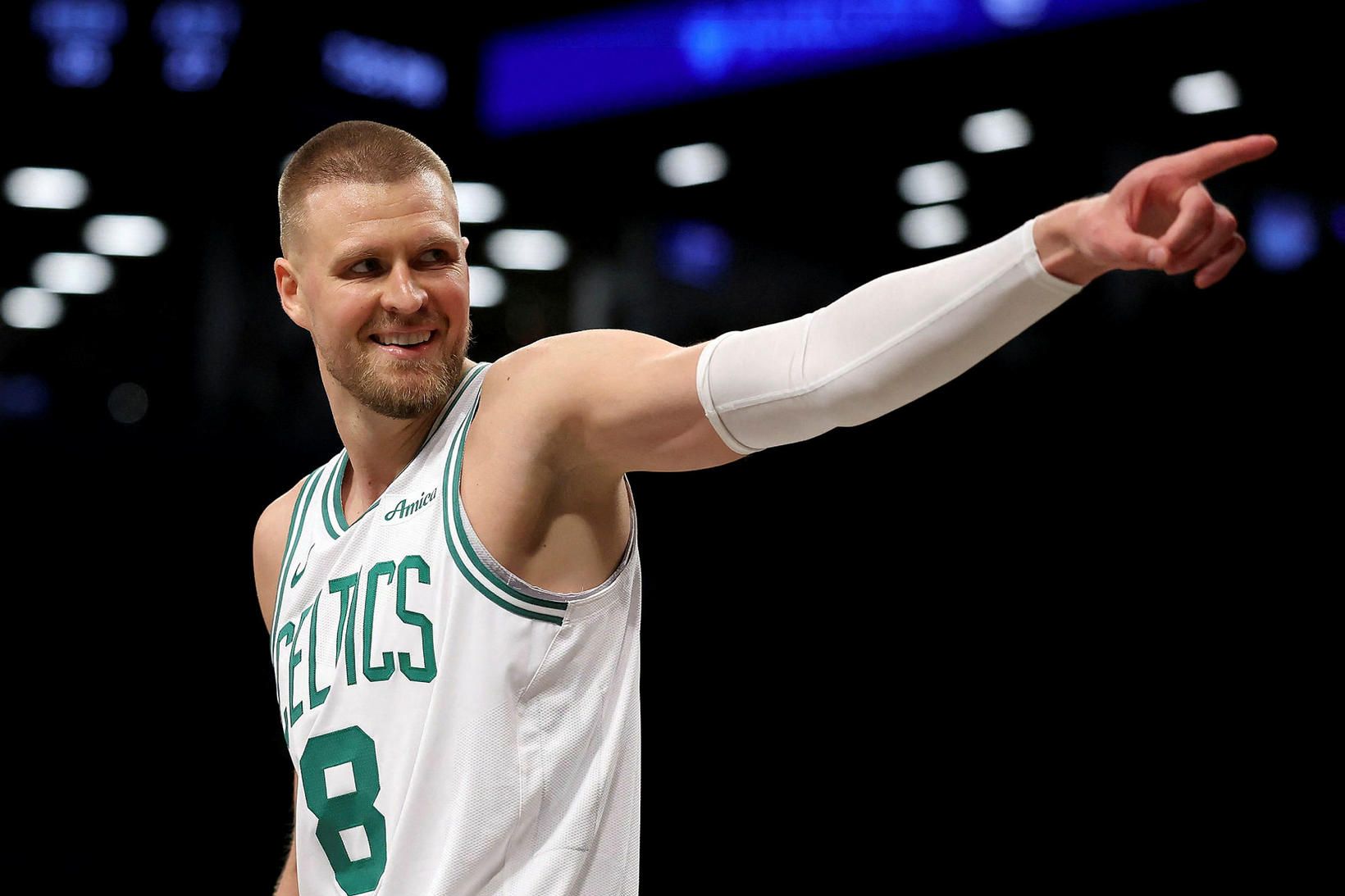 Kristaps Porzingis var öflugur í liði Boston Celtics í nótt.