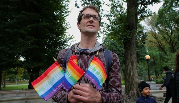 Allir starfmenn fá fræðslu um LGBT