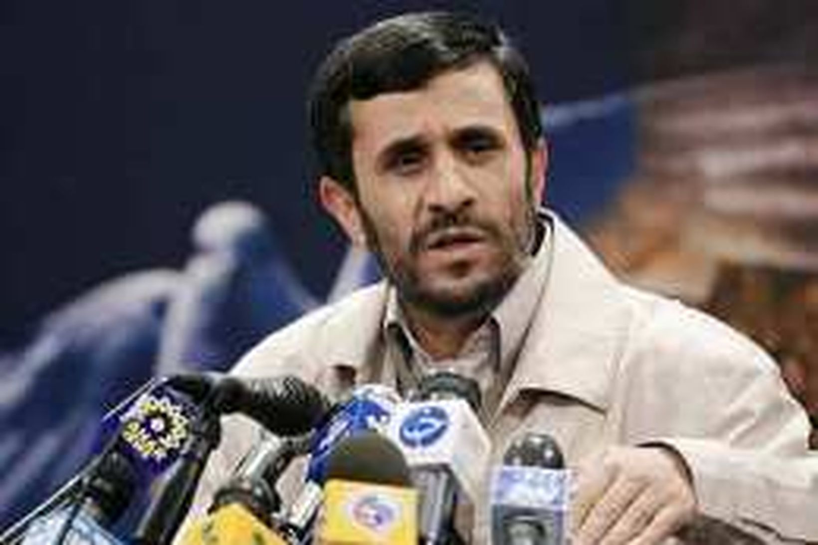 Mahmoud Ahmadinejad, forseti Írans er yfirlýsingaglaður, en lítt vinsæll hjá …