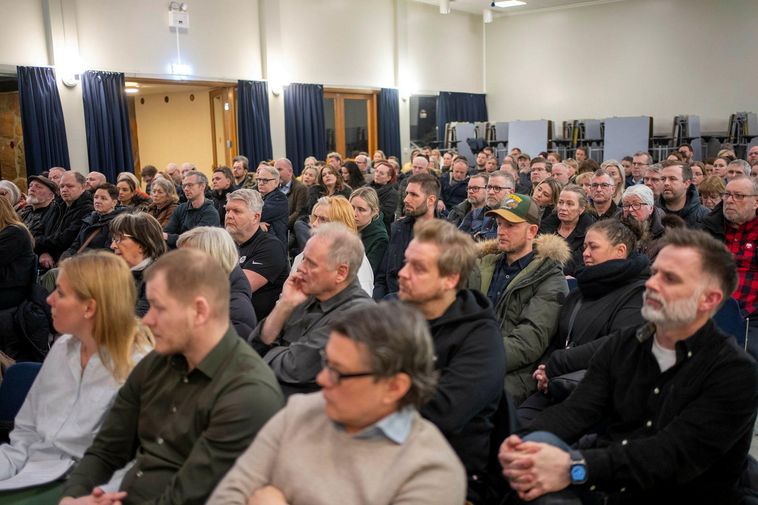 Residents rally against Samhjálp Café plans in Reykjavík neighborhood