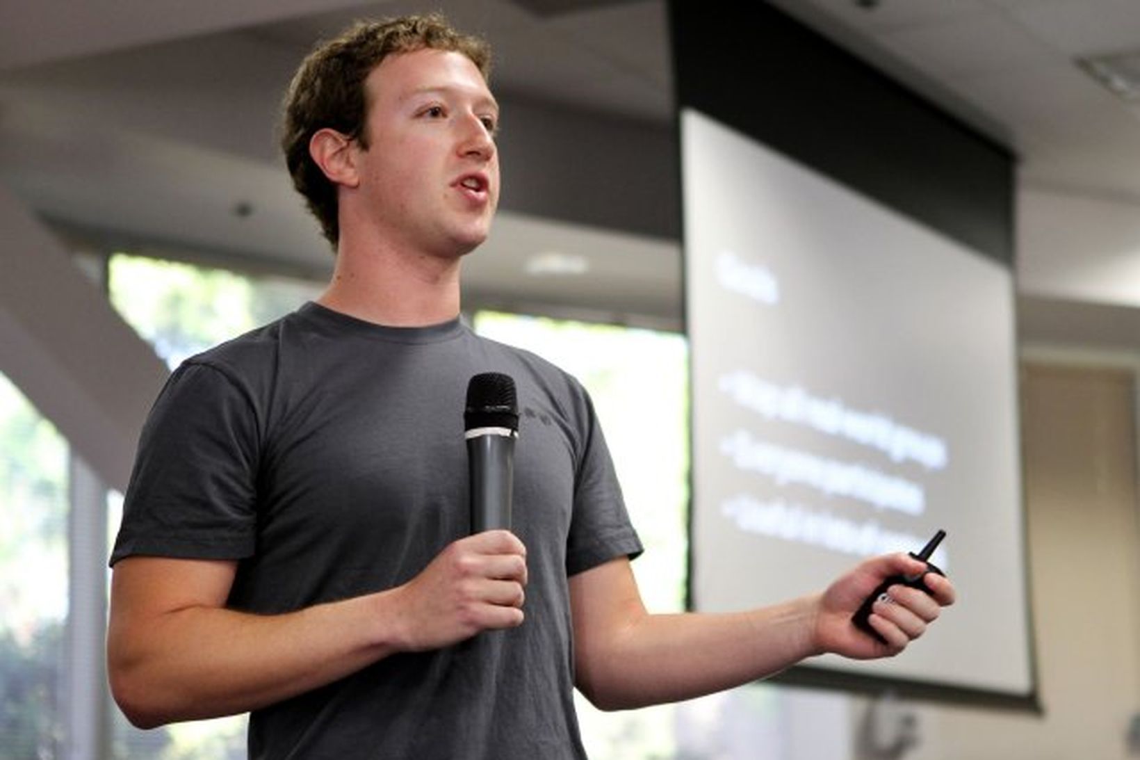 Mark Zuckerberg, forstjóri Facebook, hefur ekki tjáð sig um málið.