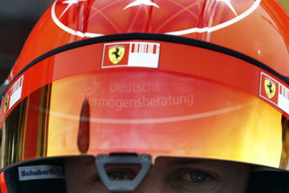 Schumacher bíður þess að hefja keppni í Florianopolis.