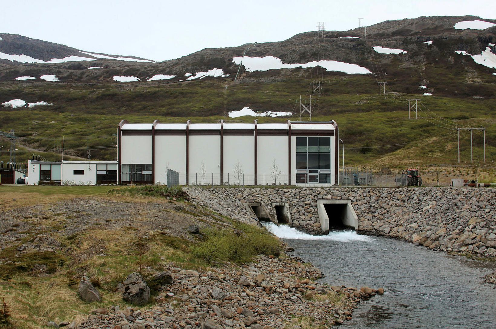 Rafmagn á Vestfjörðum framleitt með olíubrennslu