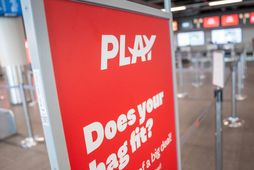 Í fjárfestakynningu kemur fram að upphaflegt rekstrarlíkan Play, með meginstarfsemi á Íslandi, hafi verið ósjálfbært.