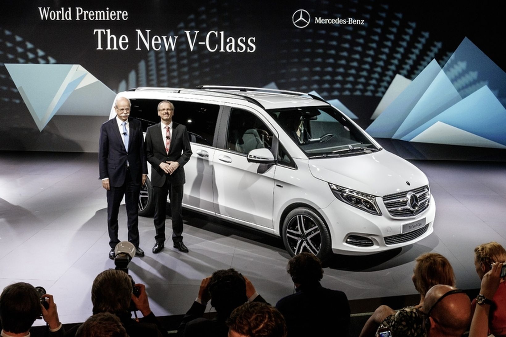 Volker Mornhinweg, yfirmaður sendibíladeildar Mercedes-Benz og Dr. Dieter Zetsche, stjórnarformaður …