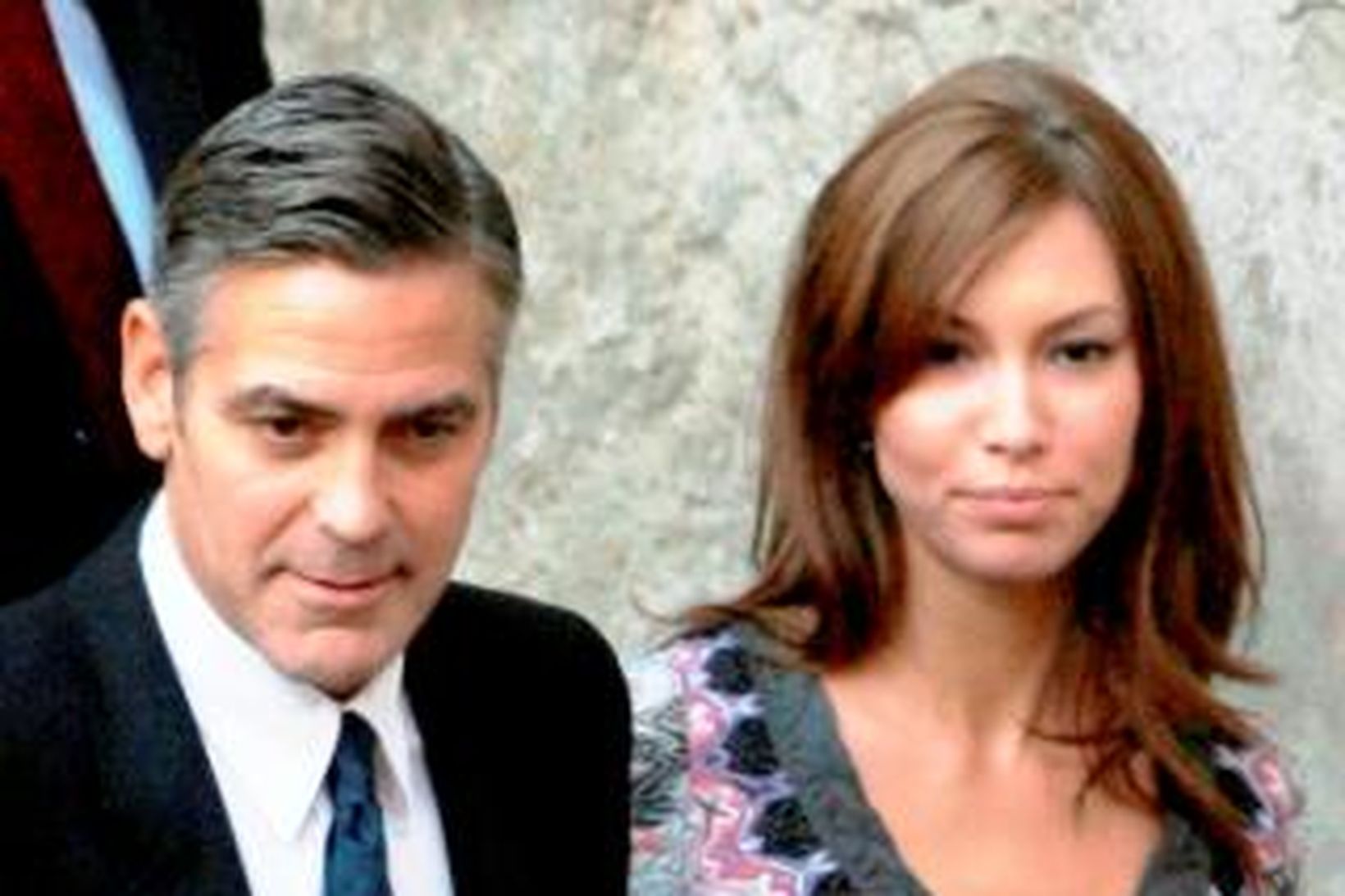 Clooney og Sarah Larson í Róm fyrir skömmu.