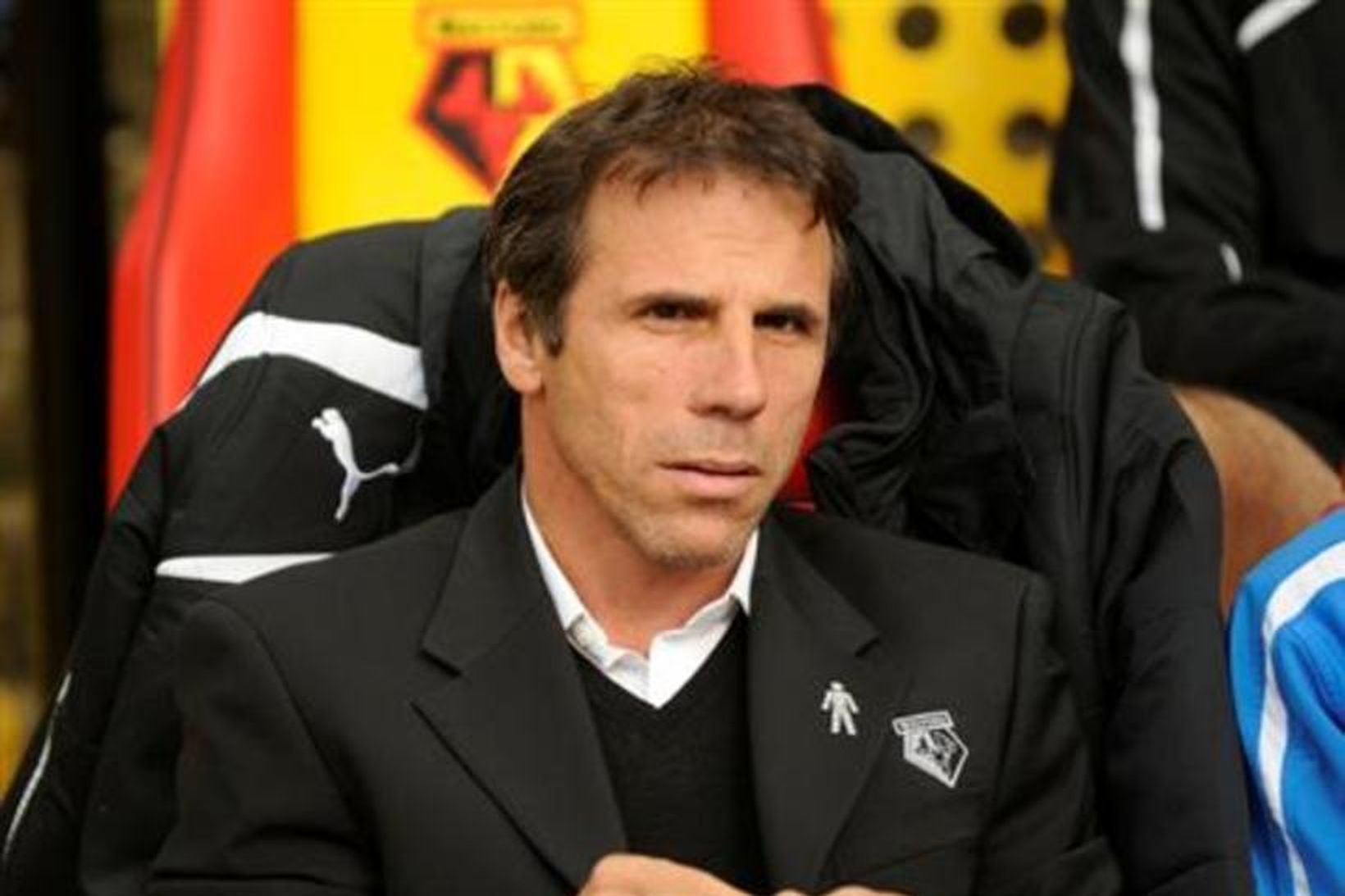 Gianfranco Zola er tekinn við Cagliari í heimalandinu.