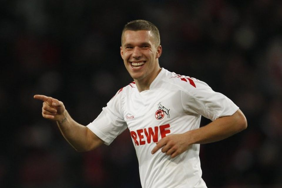 Lukas Podolski er kominn til Arsenal frá Köln.
