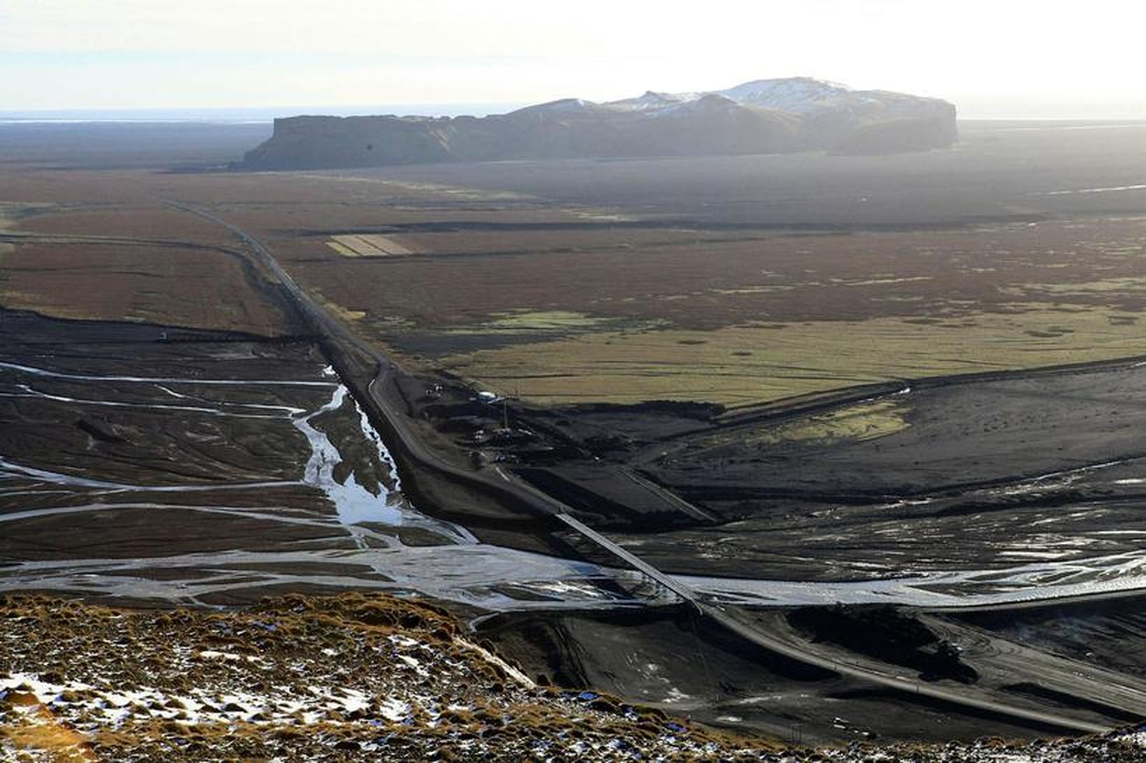 Aukin rafleiðni og gasmengun mældist í Múlakvísl í gær.