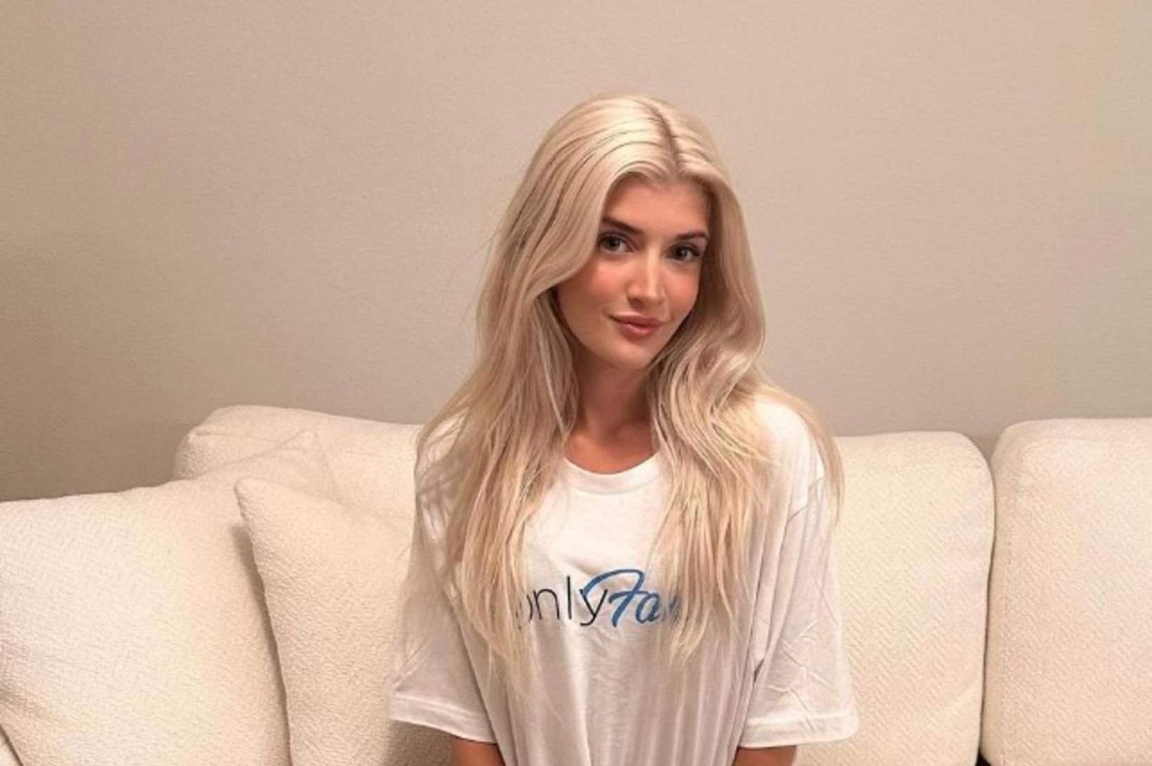 Dóttir Charlie Sheen græðir á tá og fingri á OnlyFans
