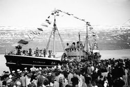 Fyrsti togari Útgerðarfélags Akureyringa kom til Akureyrar í maí 1947. Hét hann Kaldbakur EA-1.