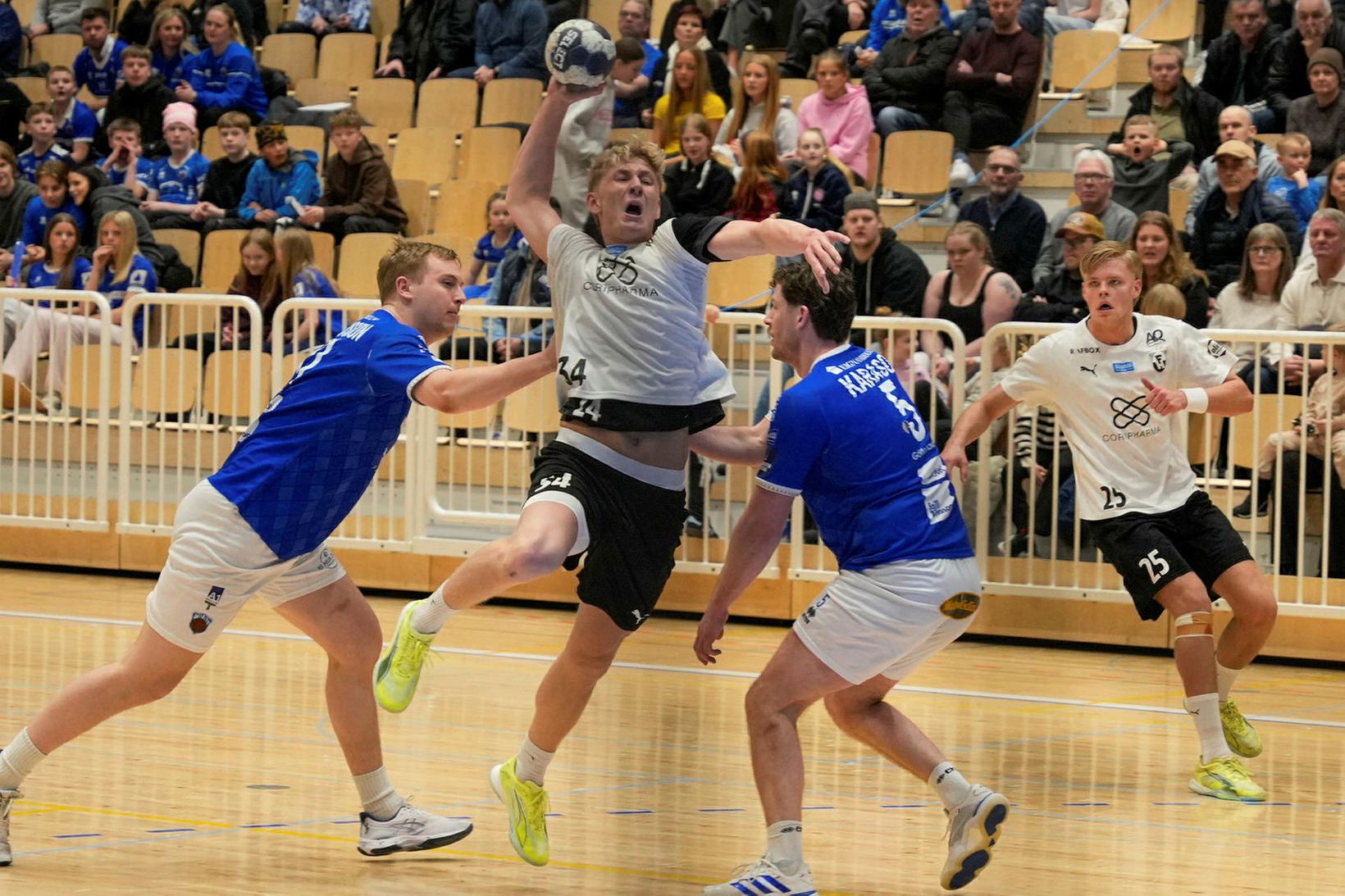 FH-ingarnir voru afslappaðir í bílstjórasætinu