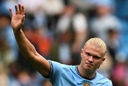 Erling Haaland er óstöðvandi og skoraði hann tvö mörk fyrir Manchester City í dag.