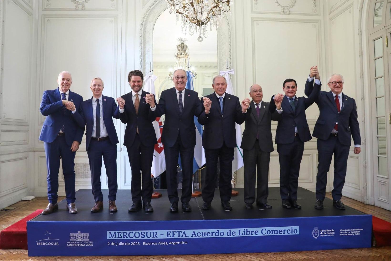 Fulltrúar Mercosur- og EFTA-ríkjanna voru léttir í lund eftir að …
