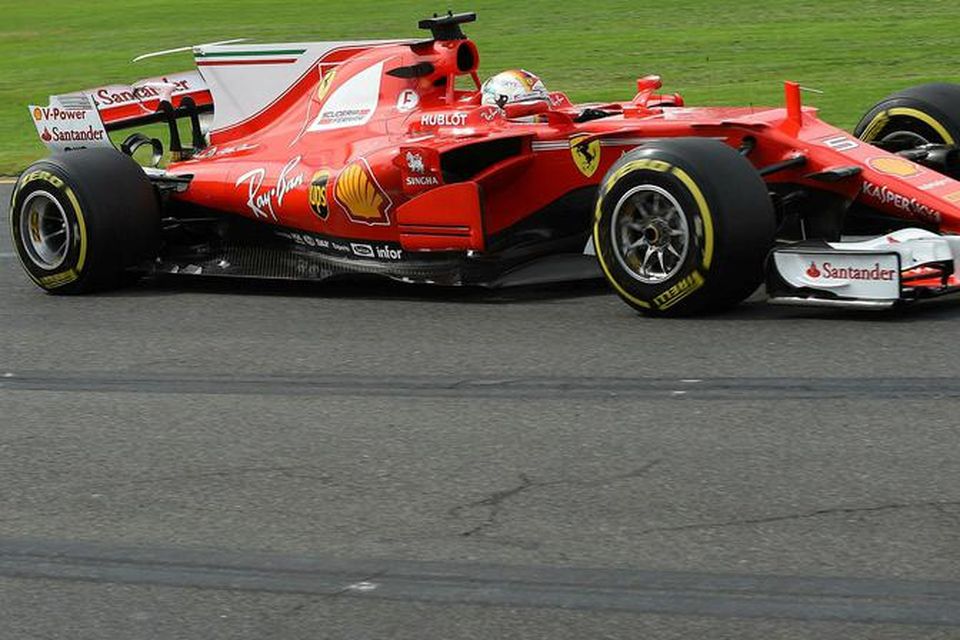Sebastian Vettel á Ferrari í Melbourne í morgun.