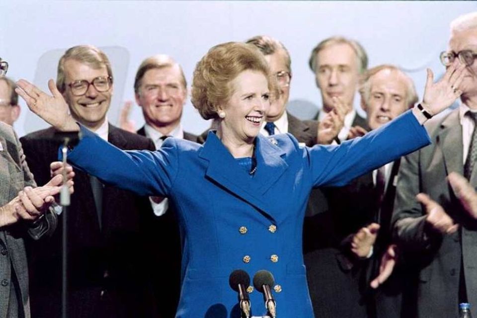 Margaret Thatcher fagnað á landsfundi Íhaldsflokksins í október 1989.