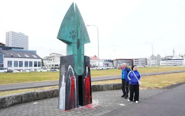 Skemmdarverk var unnið á listaverkinu Partnership.