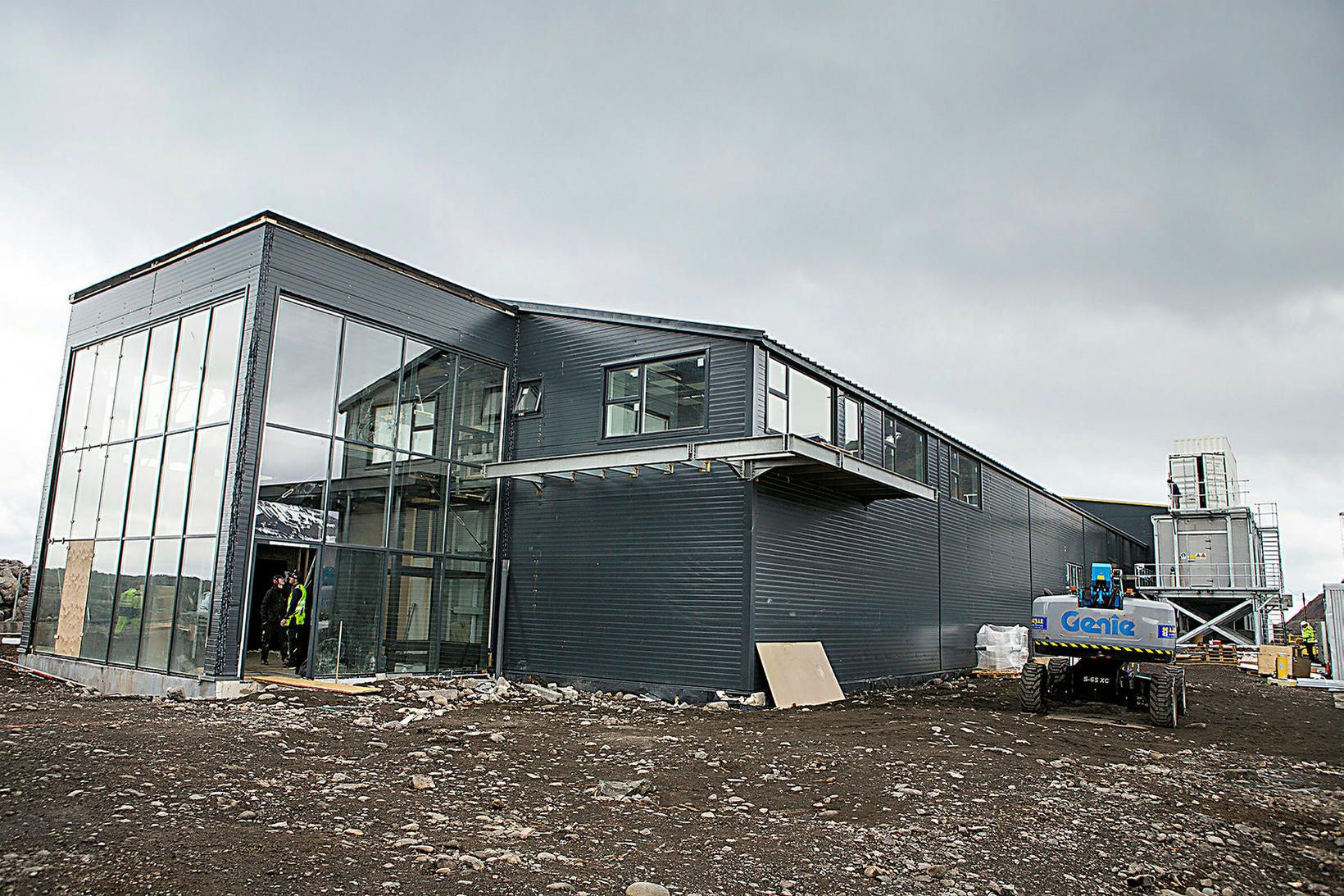 Laxsláturhús Arctic Fish í Bolungarvík verður formlega opnað á laugardag.