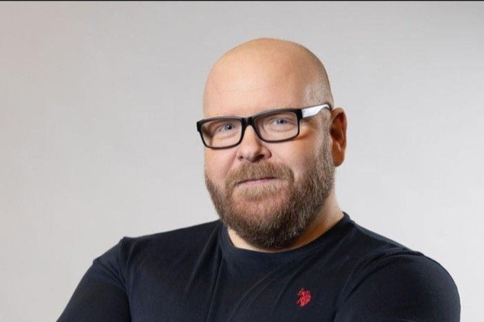 Var úti á sjó þegar hann frétti af andláti bróður síns
