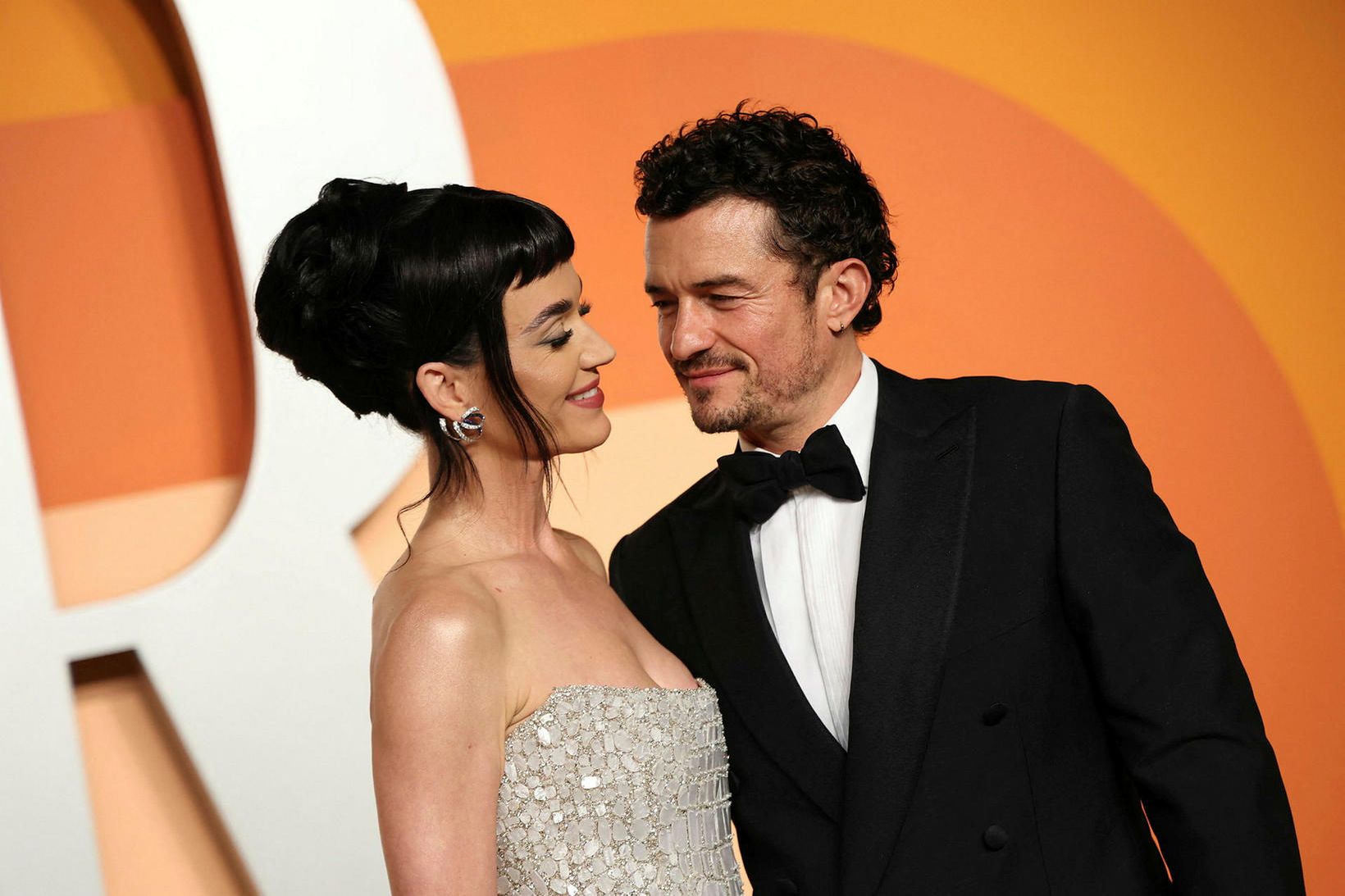 Katy Perry og Orlando Bloom trúlofuðu sig á valentínusardaginn árið …