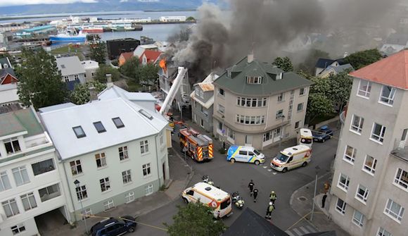 Ekki með upplýsingar um fjölda í húsinu