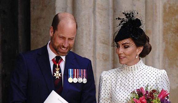 Katrín sló í gegn með eyrnalokka Díönu prinsessu