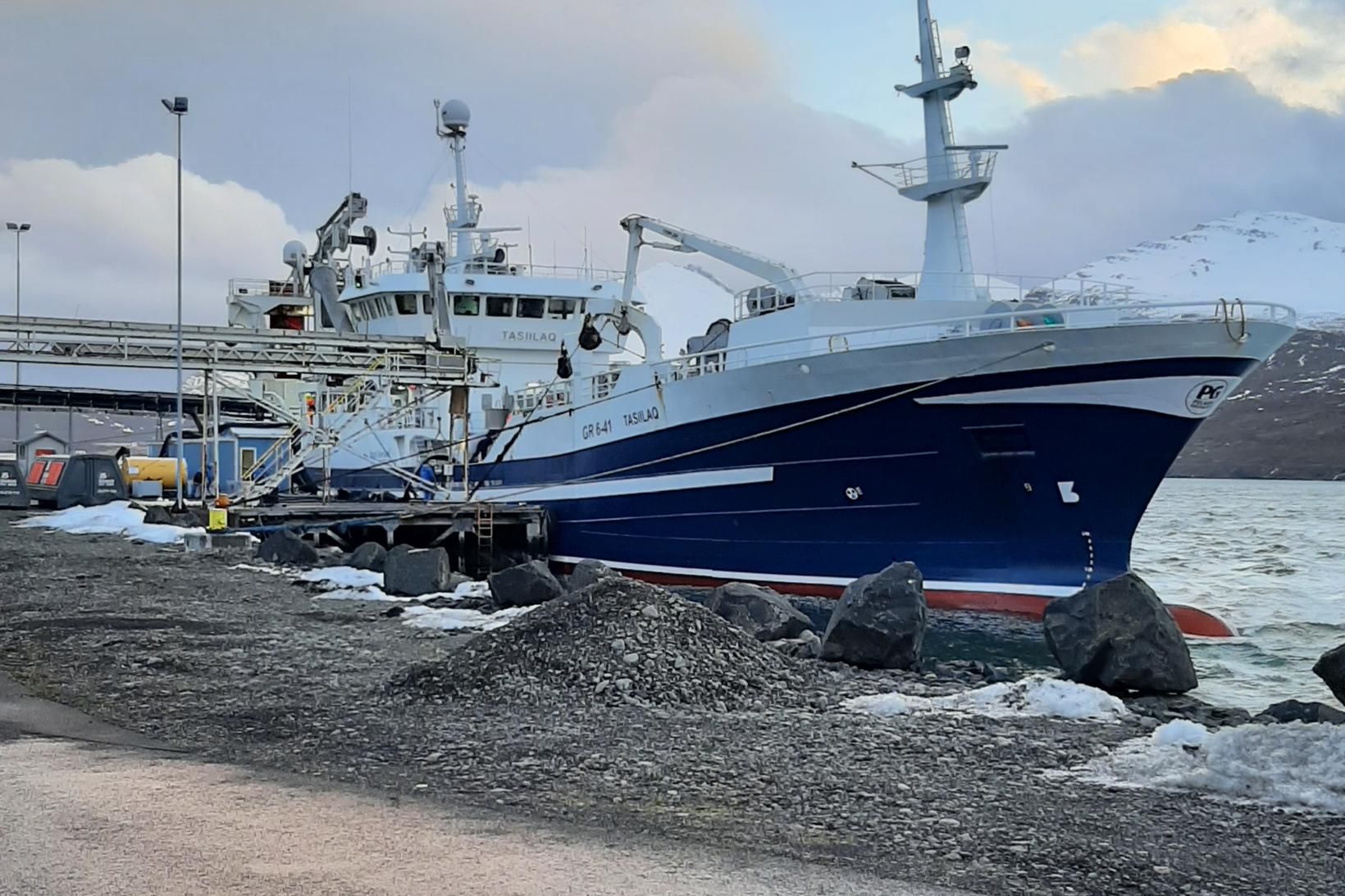 Tasillaq landaði 500 tonnum af loðnu á Fáskrúðsfirði í dag.
