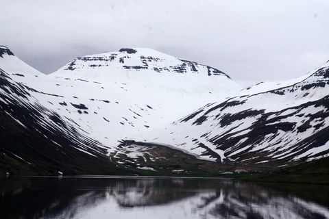 The mountains in Botnsdalur.