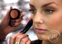 Förðun í Make Up Store í Kringlunni