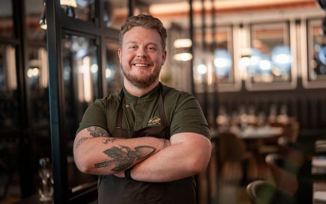 Hugi Rafn Stefánsson, vaktstjóri á veitingastaðnum Fröken Reykjavík, veit fátt skemmtilegra en að grilla og …