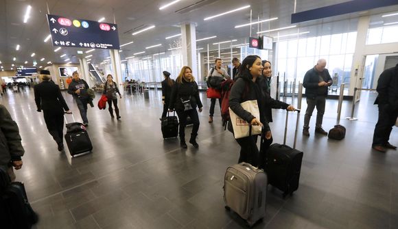 Átján farþegavélar lenda í Keflavík í dag