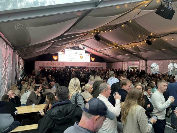 According to Páll Eyjólfsson, the festival&#8217;s director, 40,000 people attended Hjartað last year, and at least 60,000 are expected this year, which would be a record turnout.