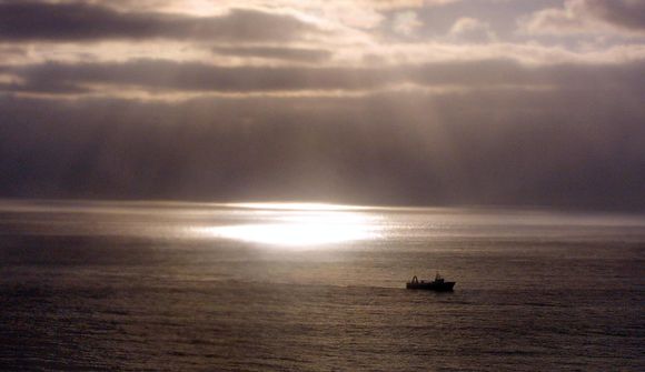 Óvenju heitur straumur fyrir norðan