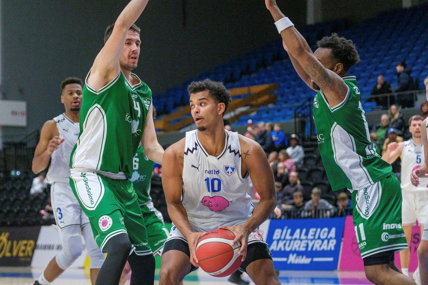 Lokaumferðin í körfunni - sex leikir á einum stað