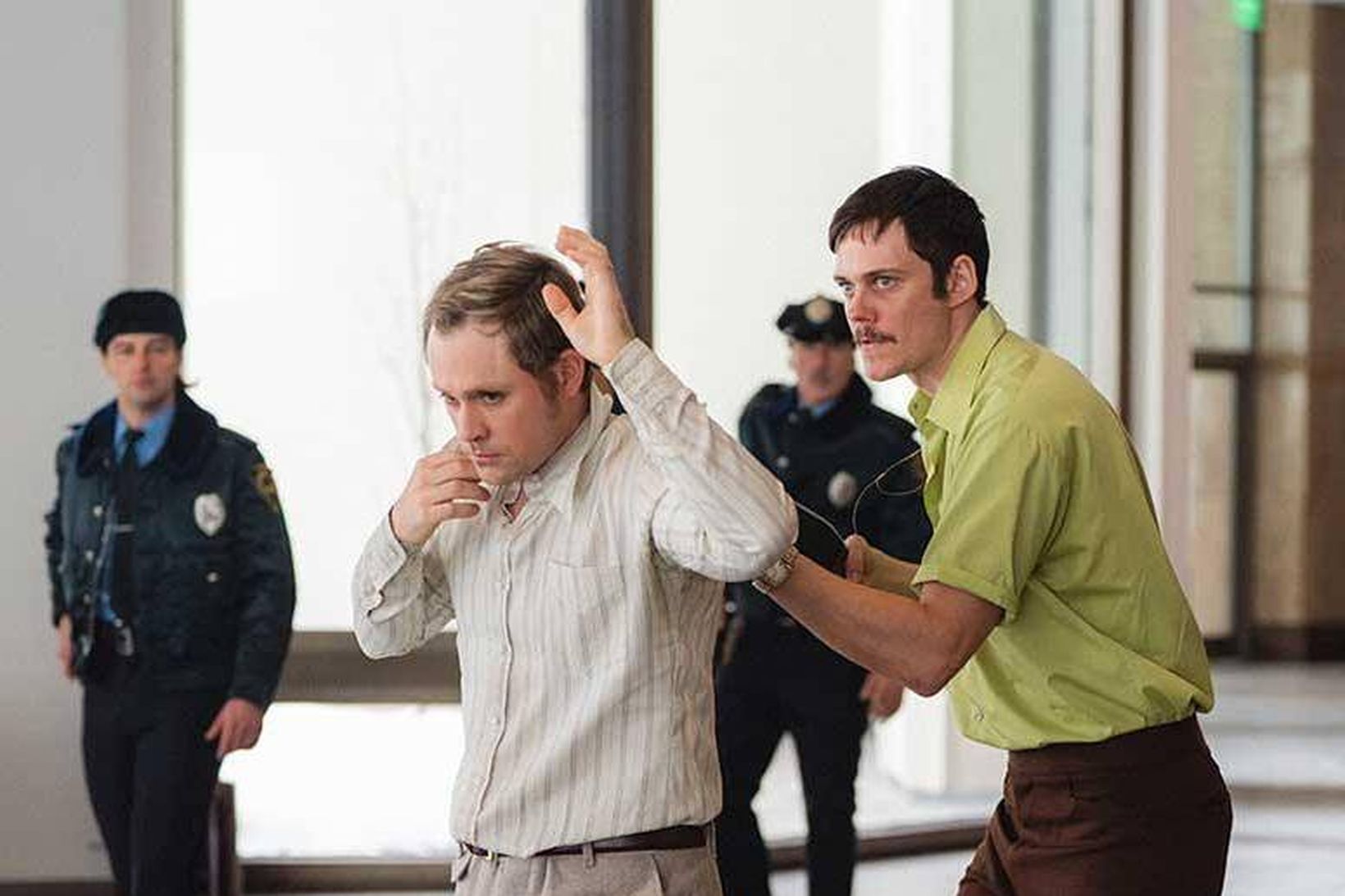 Haldið í gíslingu í 63 klukkustundir