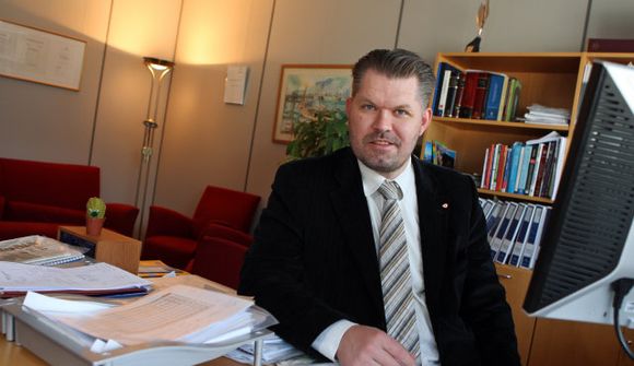 Bryti gegn nýrri stjórnarskrá