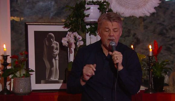 Sjáðu hvað Helgi Björns er gordjöss 
