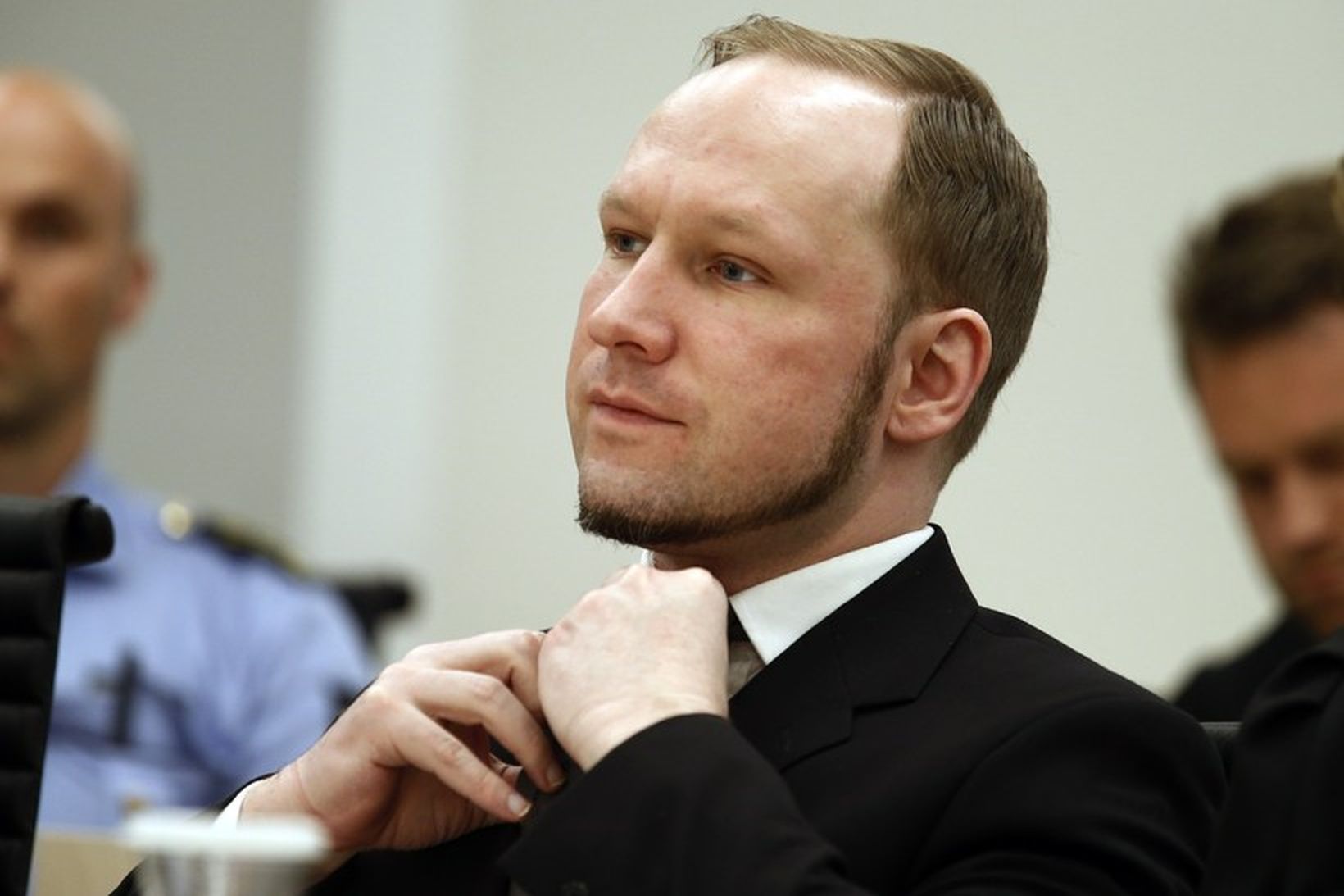 Fjöldamorðinginn Anders Breivik við réttarhöldin árið 2012.